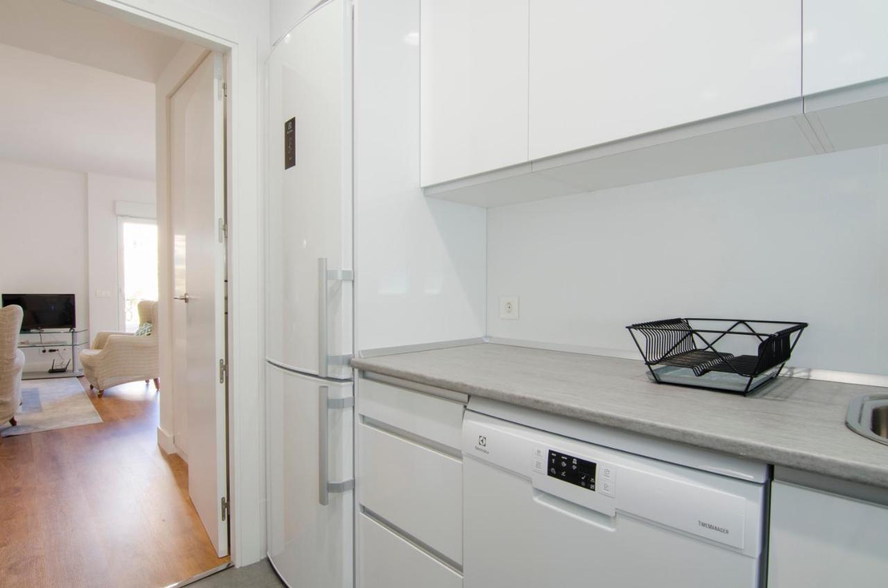 2 Bedrooms 2 Bathrooms Furnished - Bernabeu - Business Area With Terrace - Minty Stay Madri Exterior foto