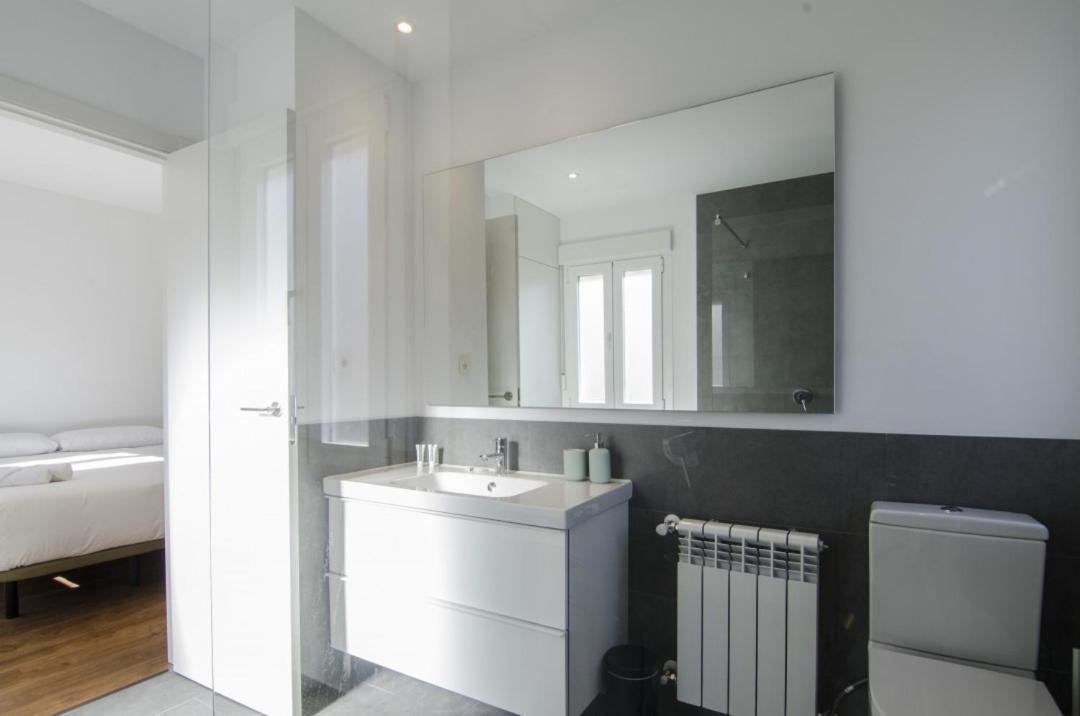 2 Bedrooms 2 Bathrooms Furnished - Bernabeu - Business Area With Terrace - Minty Stay Madri Exterior foto